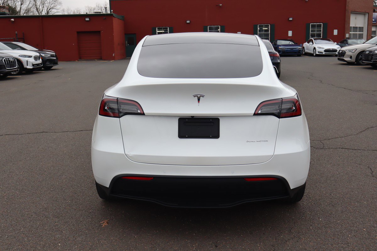 Used 2022 Tesla Model Y Long Range image 6