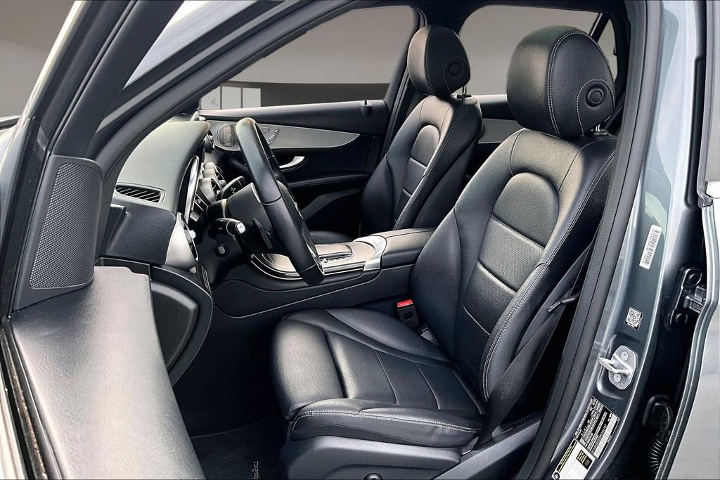 Used 2021 Mercedes-Benz GLC 300 4MATIC image 19