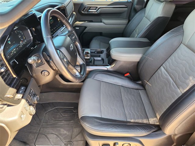 Used 2023 Chevrolet Silverado 1500 ZR2 w/ Technology Package image 13