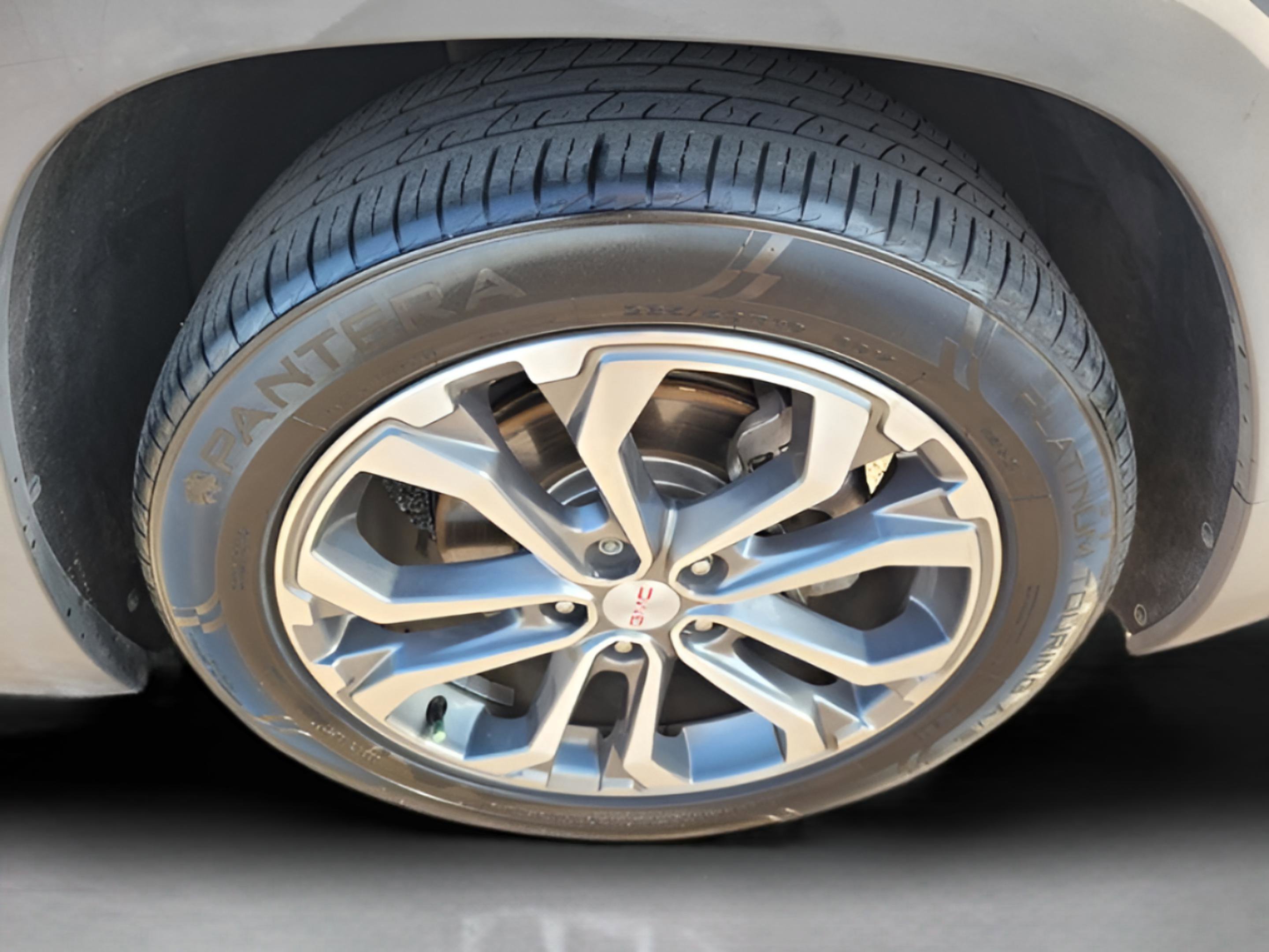 Used 2019 GMC Terrain SLT w/ Preferred Package image 21