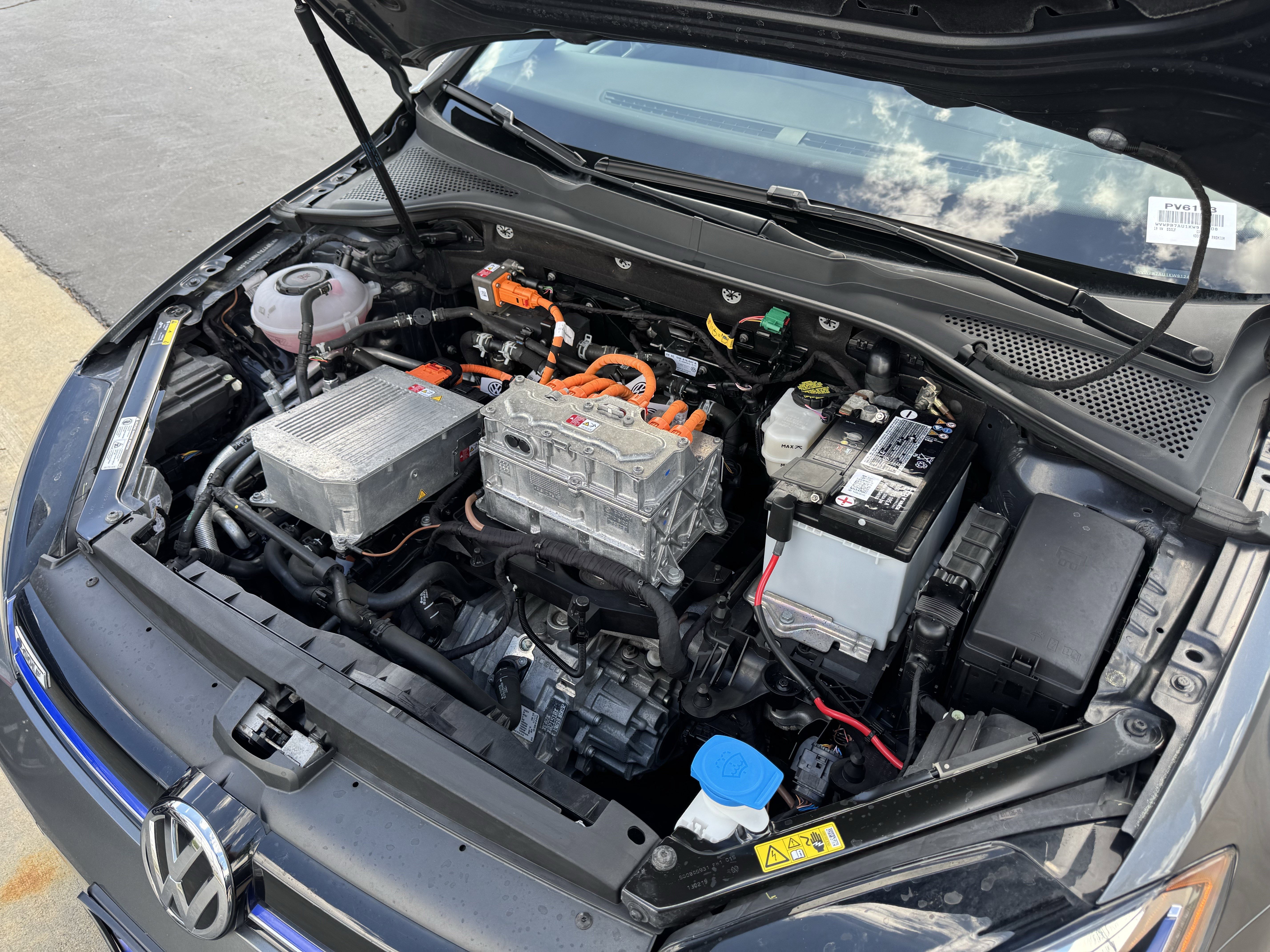 Used 2019 Volkswagen e-Golf SEL Premium image 36