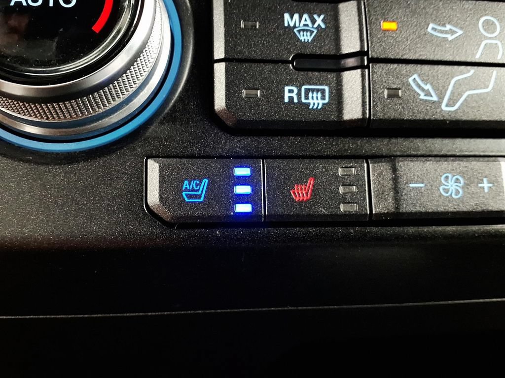 Used 2018 Ford F350 Platinum w/ Platinum Ultimate Package AWD/4WD image 14