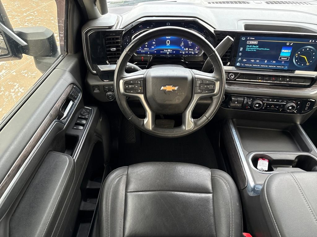 Used 2024 Chevrolet Silverado 3500 LTZ w/ LTZ Convenience Package AWD/4WD image 18