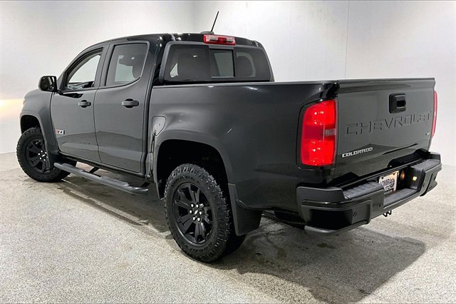 Used 2022 Chevrolet Colorado Z71 w/ Z71 Midnight Edition image 4