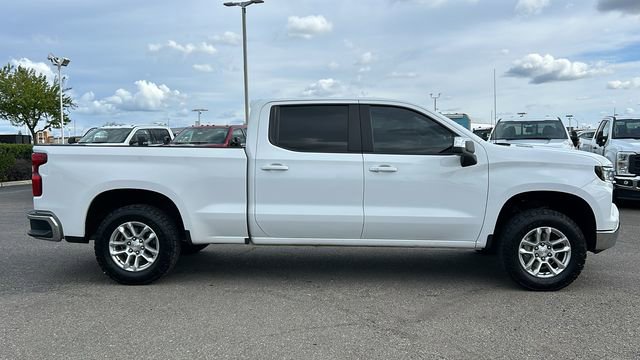Used 2024 Chevrolet Silverado 1500 LT image 2