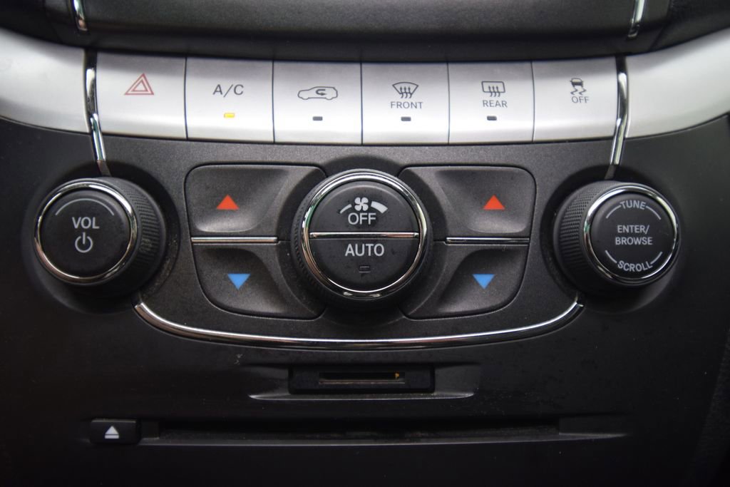 Used 2016 Dodge Journey R/T image 29