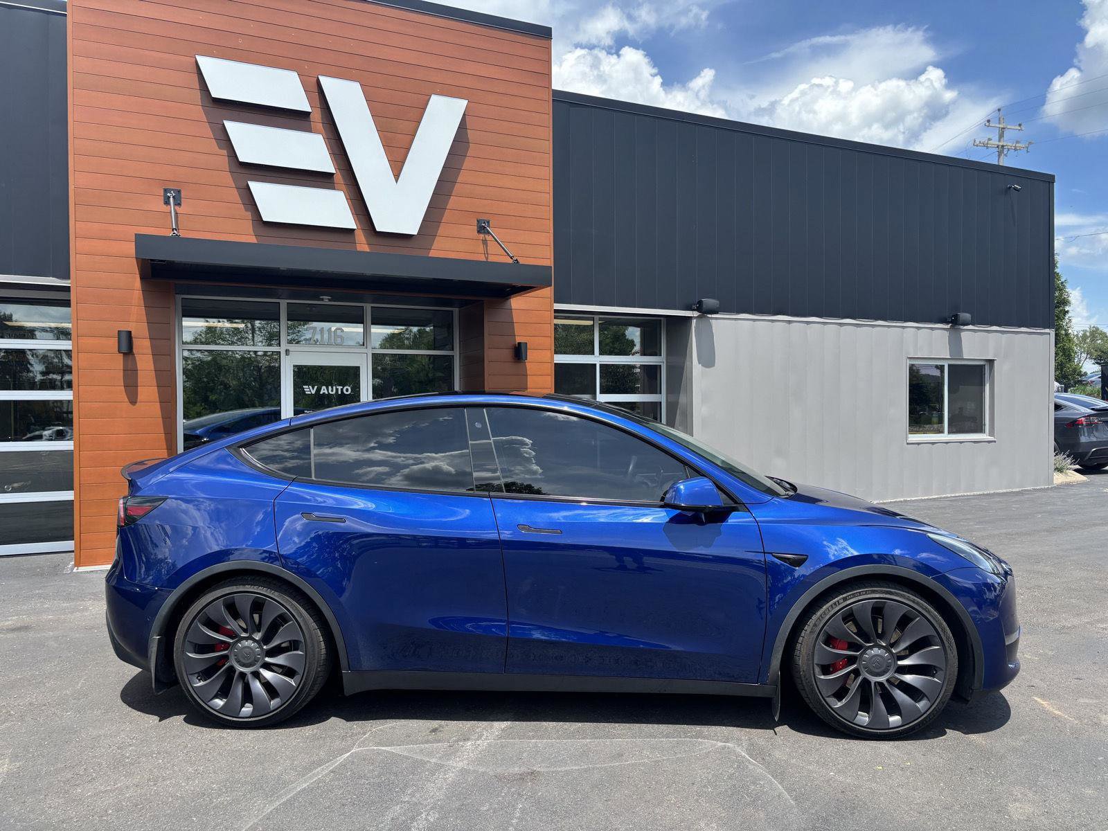 Used 2020 Tesla Model Y Performance AWD/4WD image 2