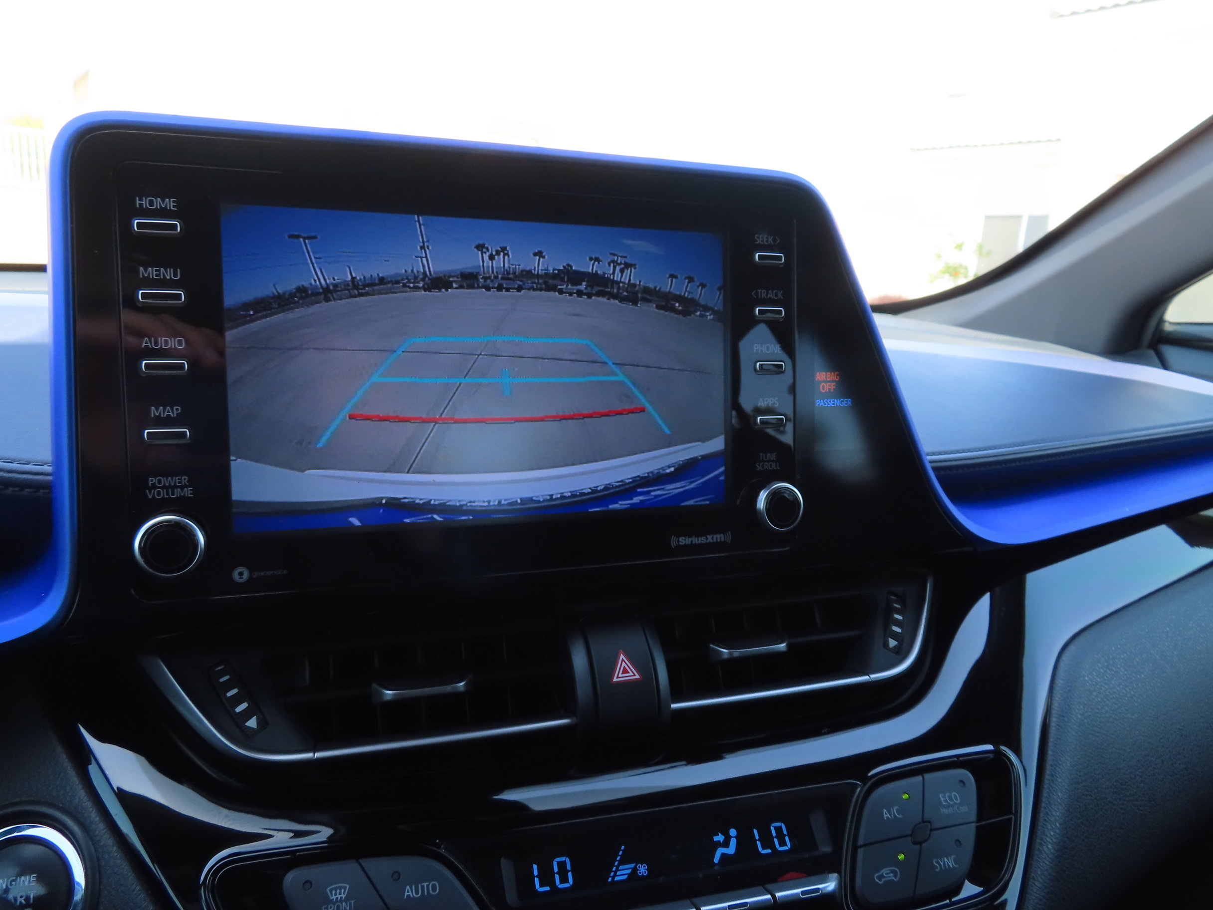 Used 2020 Toyota C-HR XLE image 25