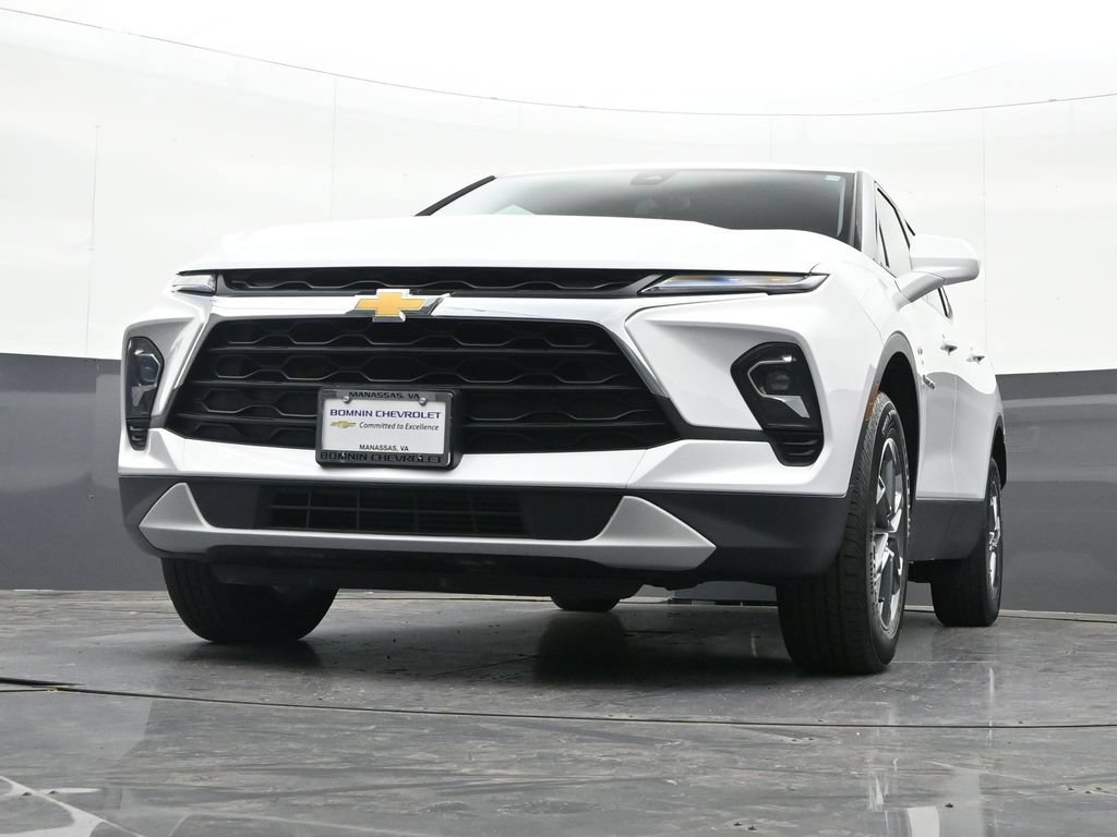 Used 2023 Chevrolet Blazer LT AWD/4WD image 36