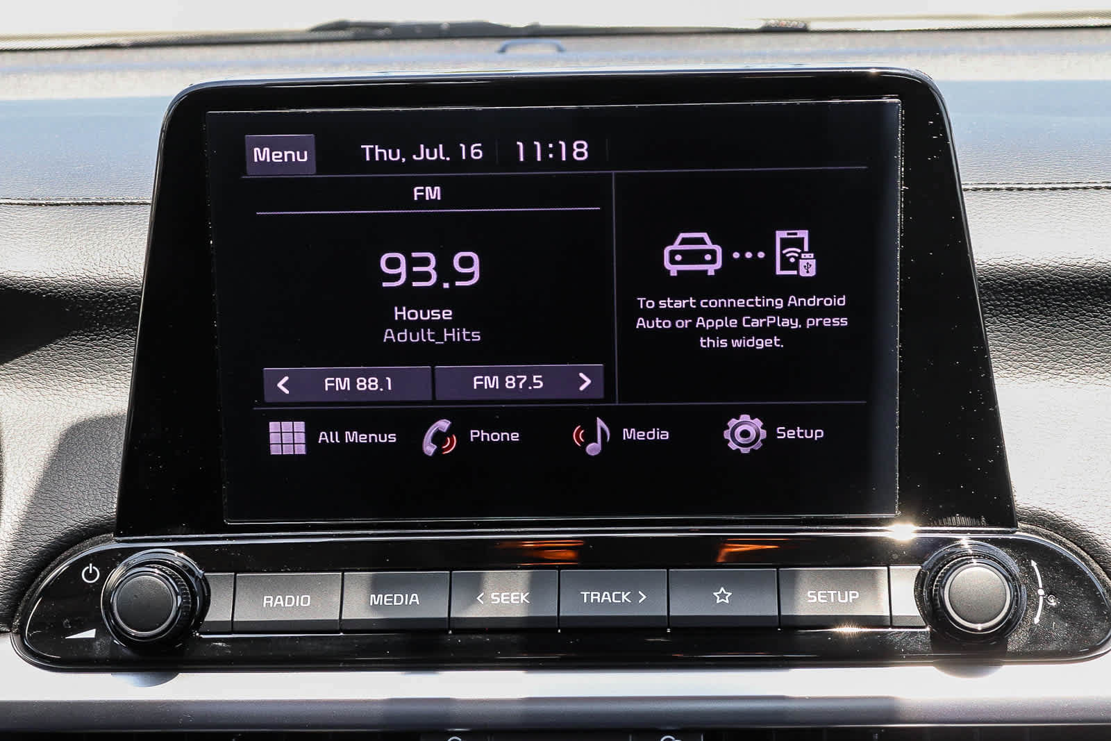 Used 2023 Kia Forte LXS w/ LXS Technology Package FWD image 19