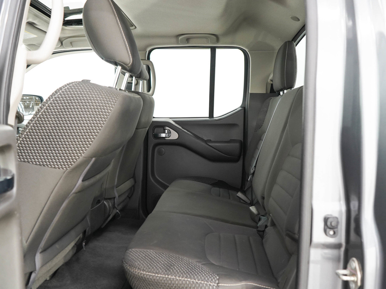 Used 2019 Nissan Frontier PRO-4X AWD/4WD image 16