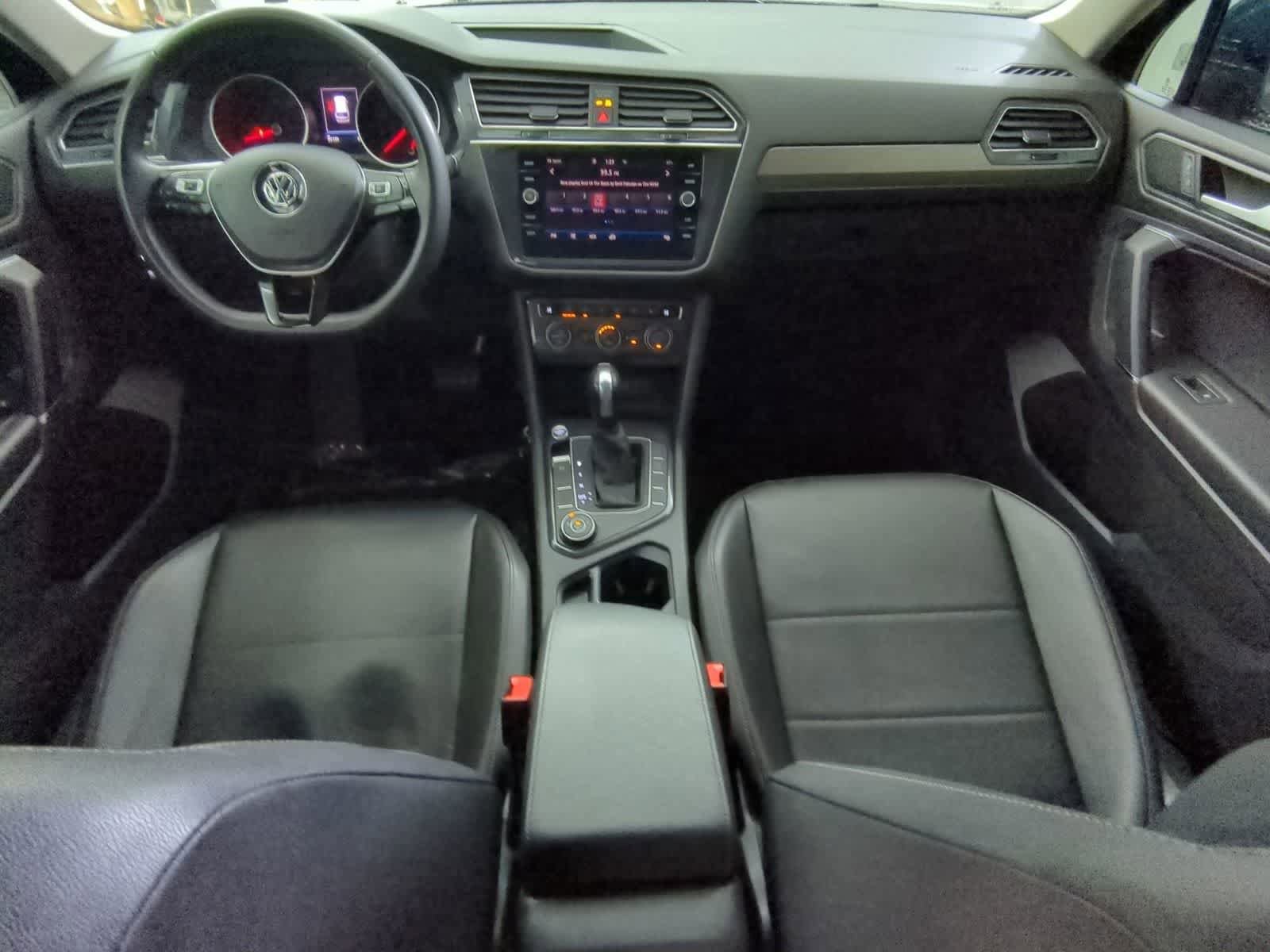 Used 2020 Volkswagen Tiguan SE image 14