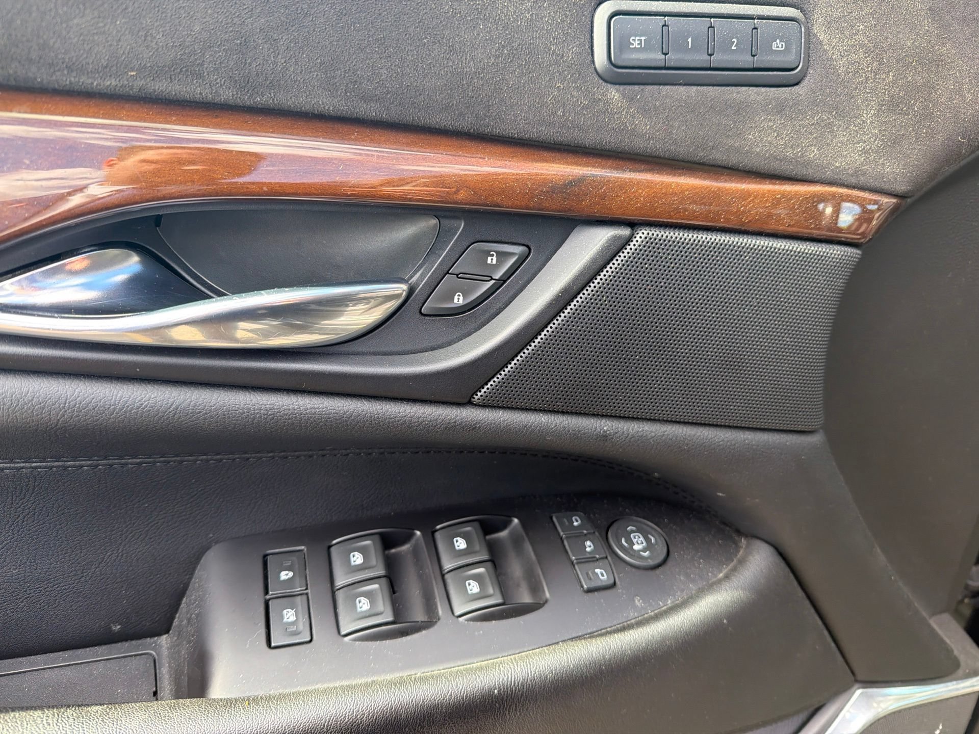 Used 2020 Cadillac Escalade Luxury AWD/4WD image 14