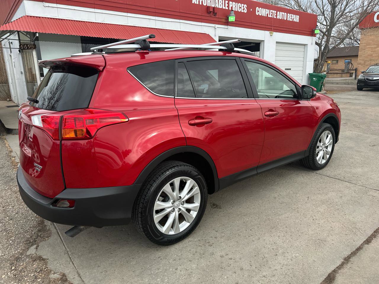 Used 2015 Toyota RAV4 Limited image 5