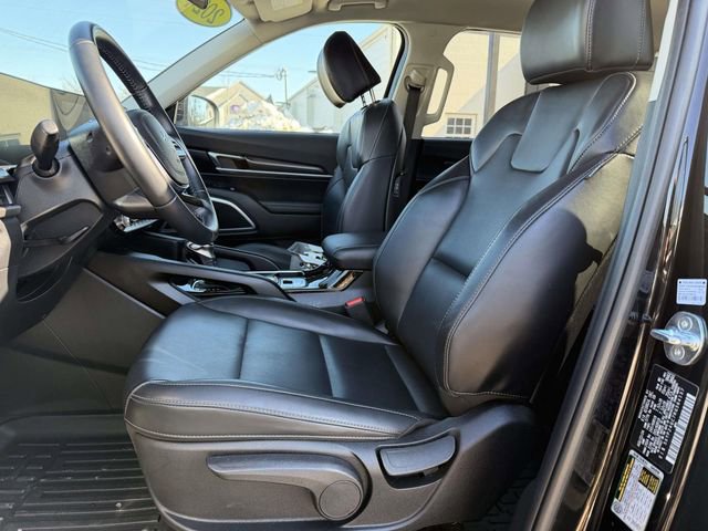 Used 2024 Kia Telluride LX image 13
