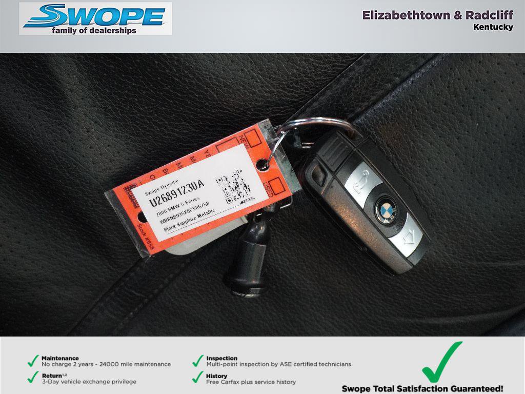 Used 2006 BMW M5 image 29