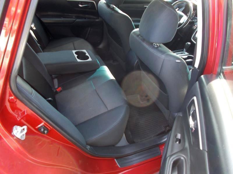 Used 2016 Nissan Altima 2.5 SR w/ LED Appearance Package FWD image 23