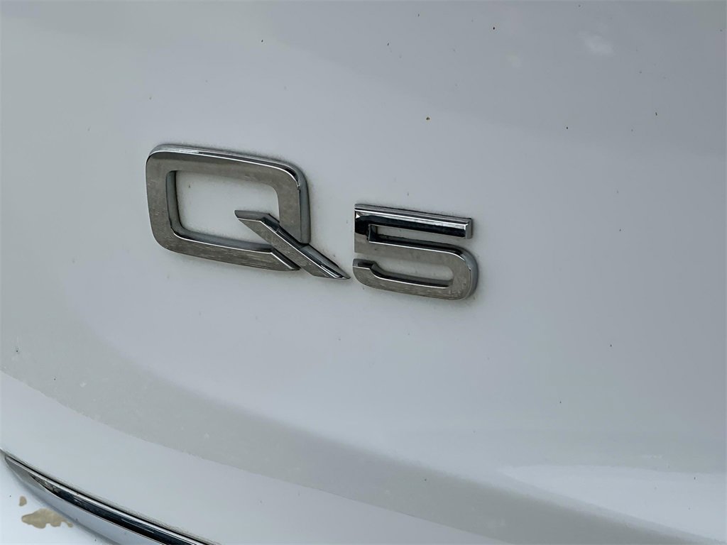 Used 2017 Audi Q5 2.0T Premium Plus w/ Technology Package image 19