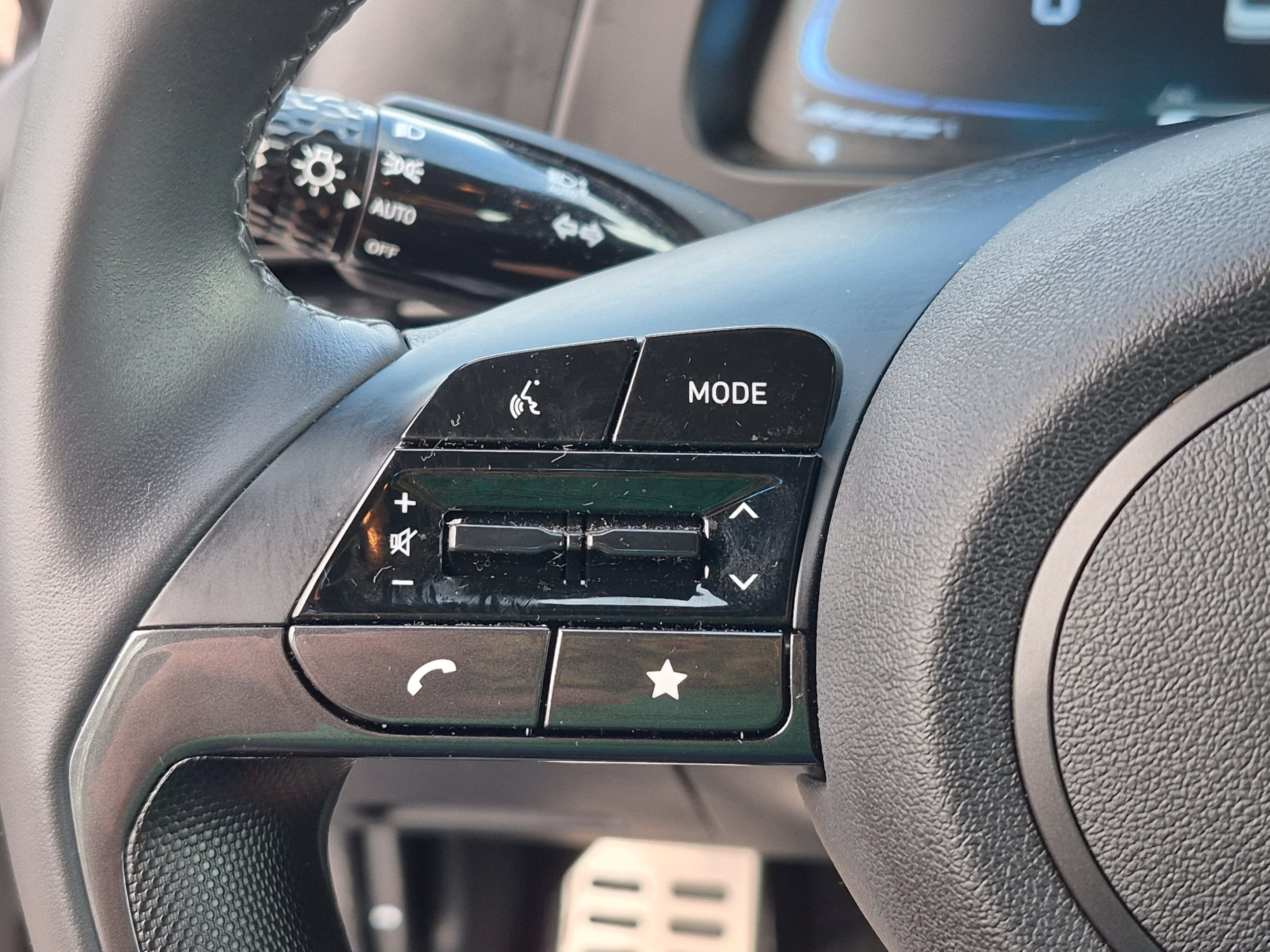 Certified 2025 Hyundai Elantra Sport FWD image 28