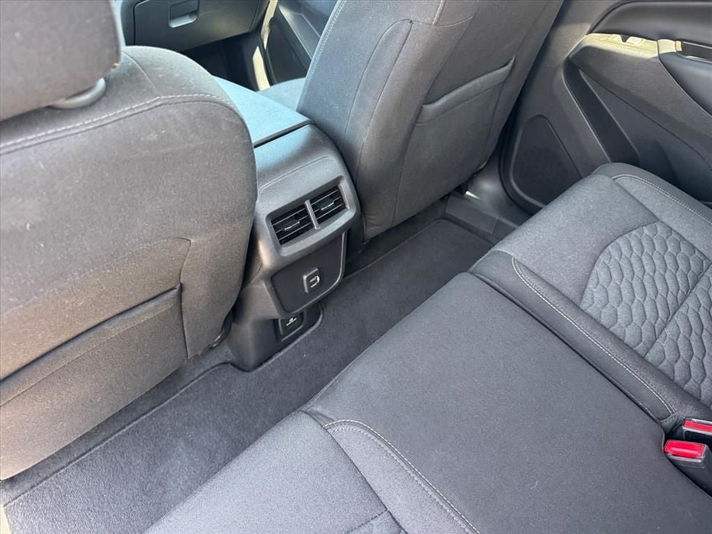 Used 2019 Chevrolet Equinox LT w/ Sun & Navigation Package AWD/4WD image 16