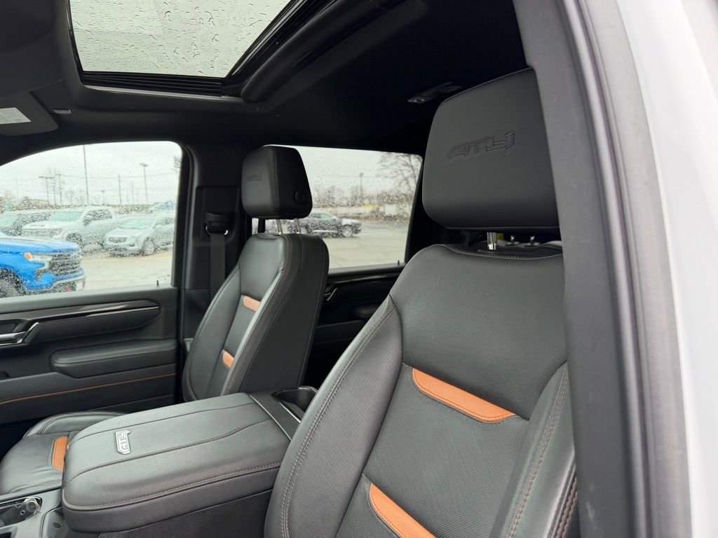 Used 2025 GMC Sierra 3500 AT4 AWD/4WD image 13