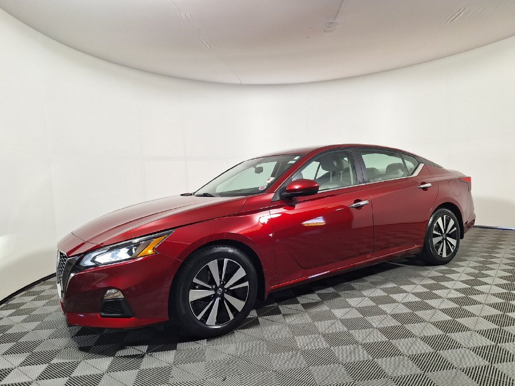 Used 2022 Nissan Altima 2.5 SV