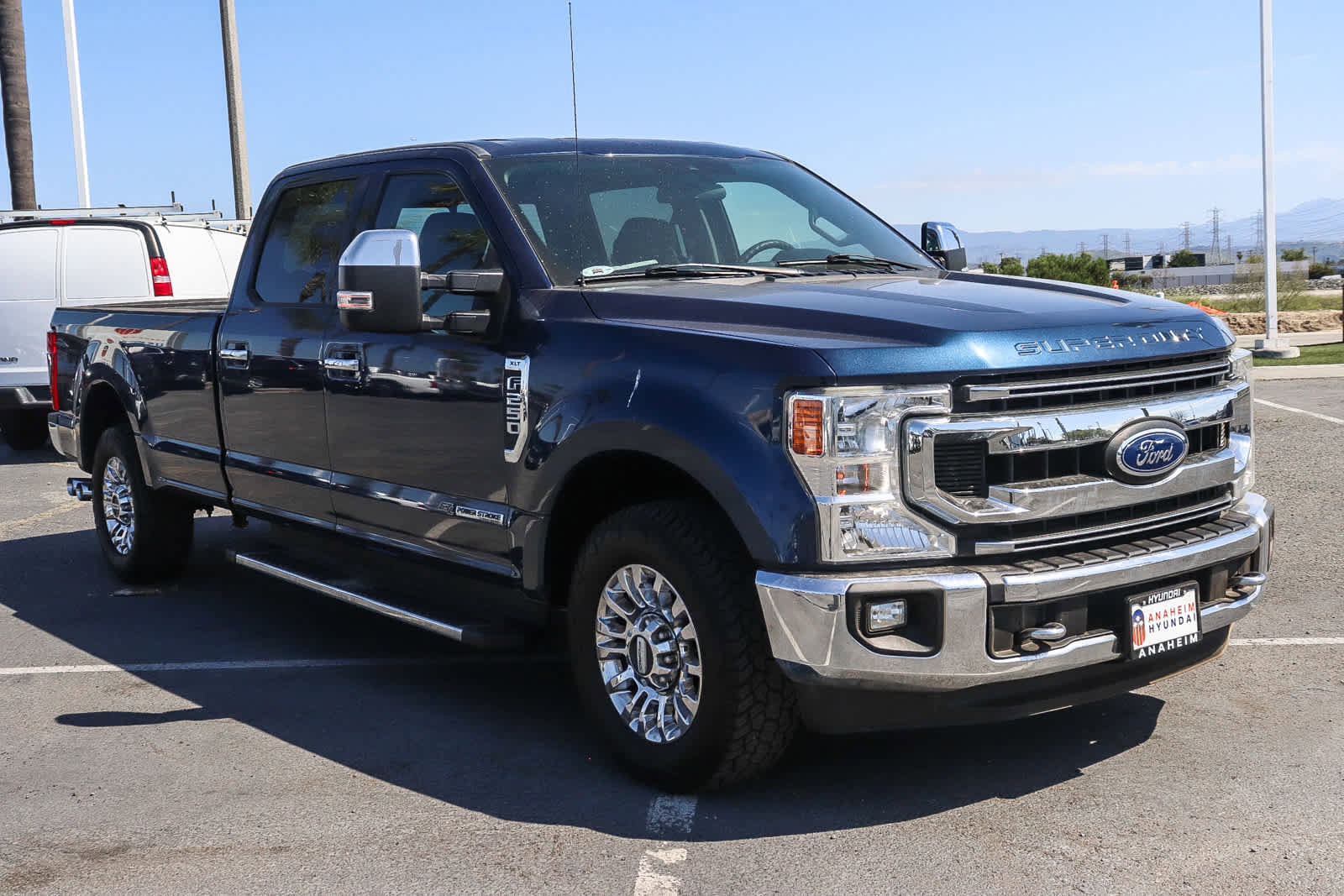 Used 2020 Ford F250 XLT w/ XLT Premium Package image 4