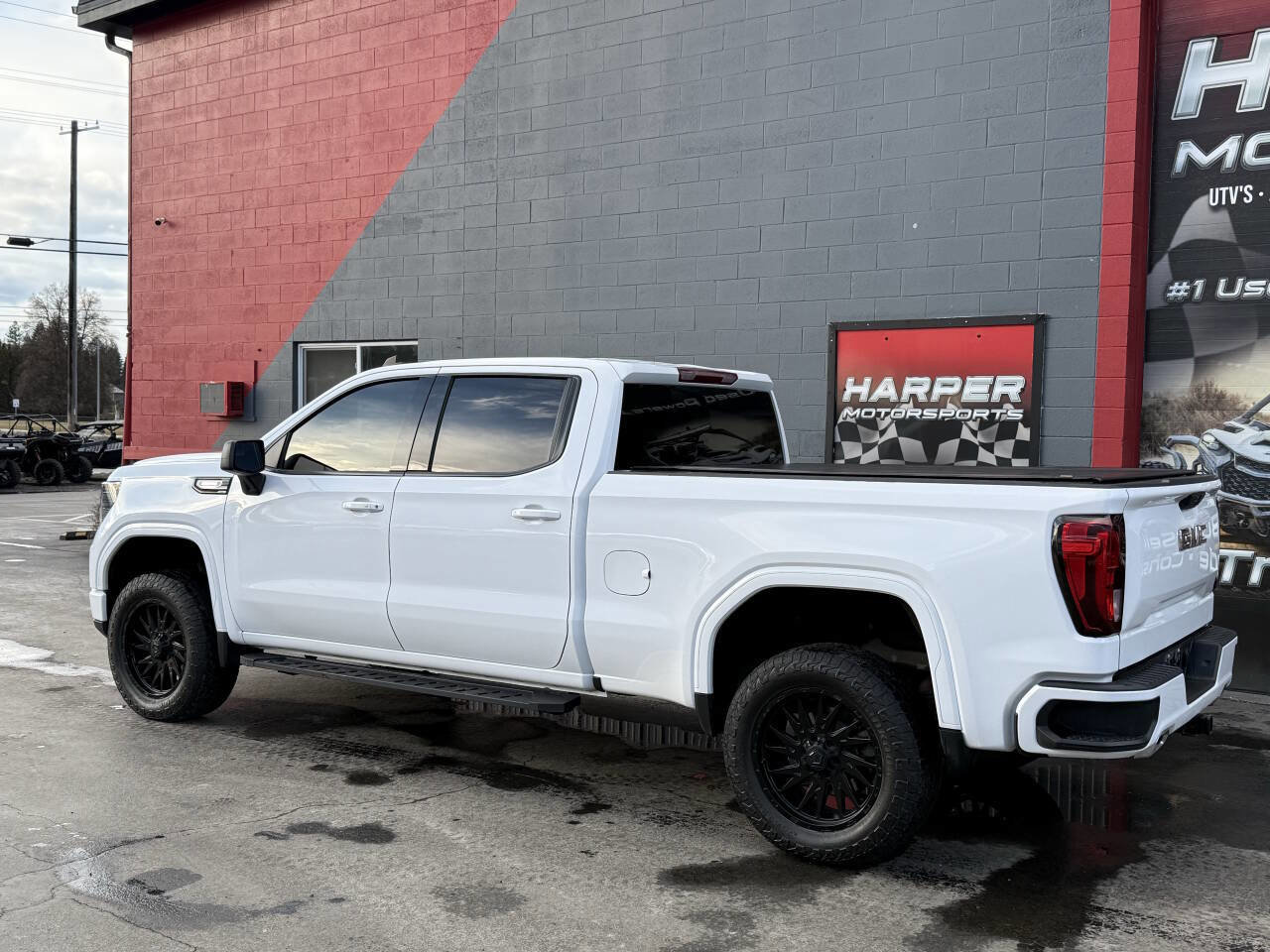 Used 2024 GMC Sierra 1500 Elevation image 11