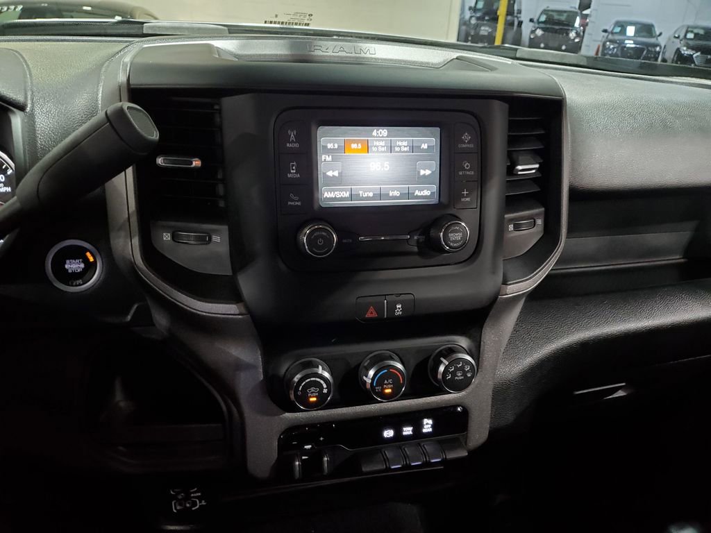 Used 2024 RAM 2500 Tradesman w/ Chrome Appearance Group image 28