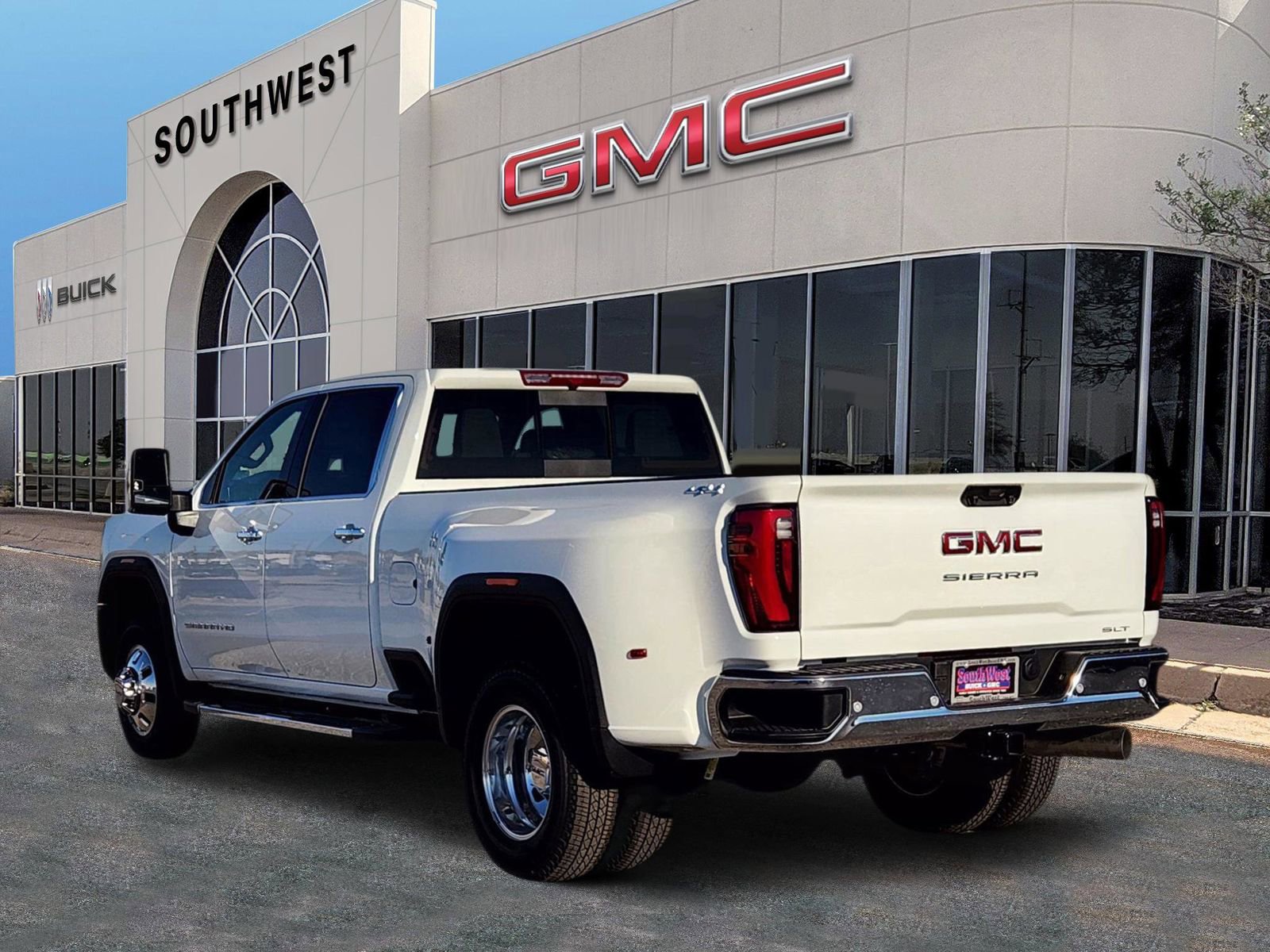 New 2026 GMC Sierra 3500 SLT w/ Texas SLT Premium Package image 4