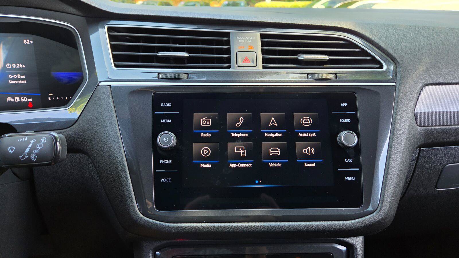 Used 2023 Volkswagen Tiguan SE R-Line AWD/4WD image 34