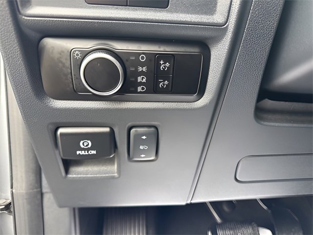 Used 2024 Ford Expedition XLT image 25