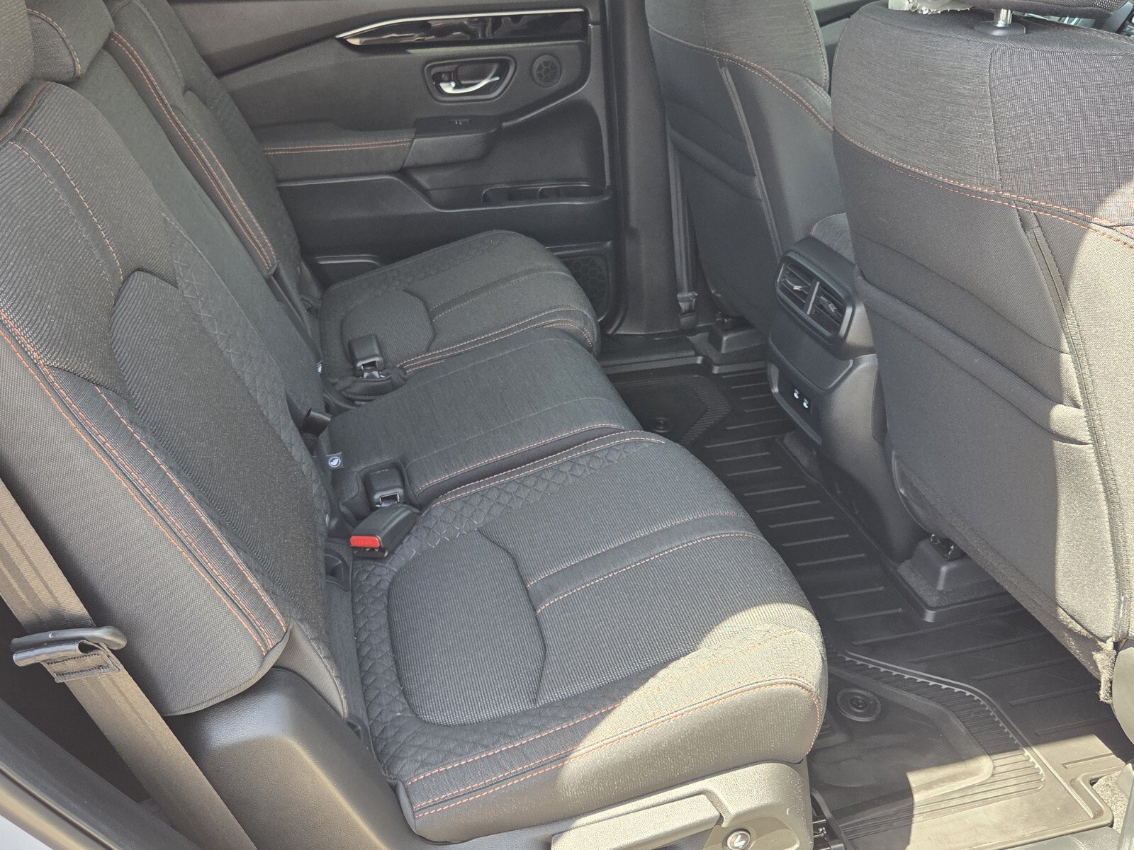 Used 2026 Honda Pilot Sport image 10