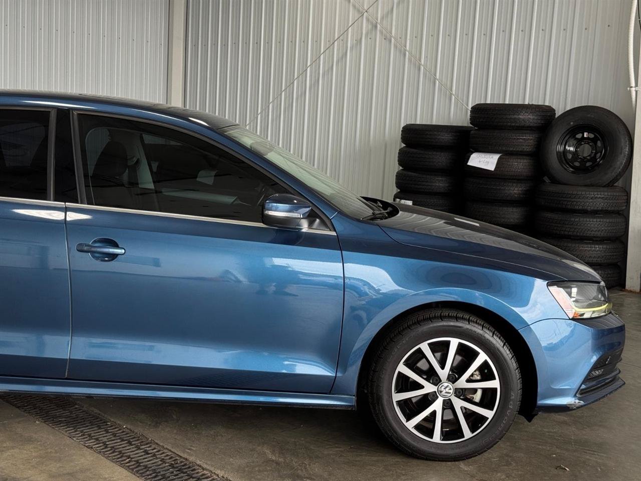 Used 2017 Volkswagen Jetta SE FWD image 37