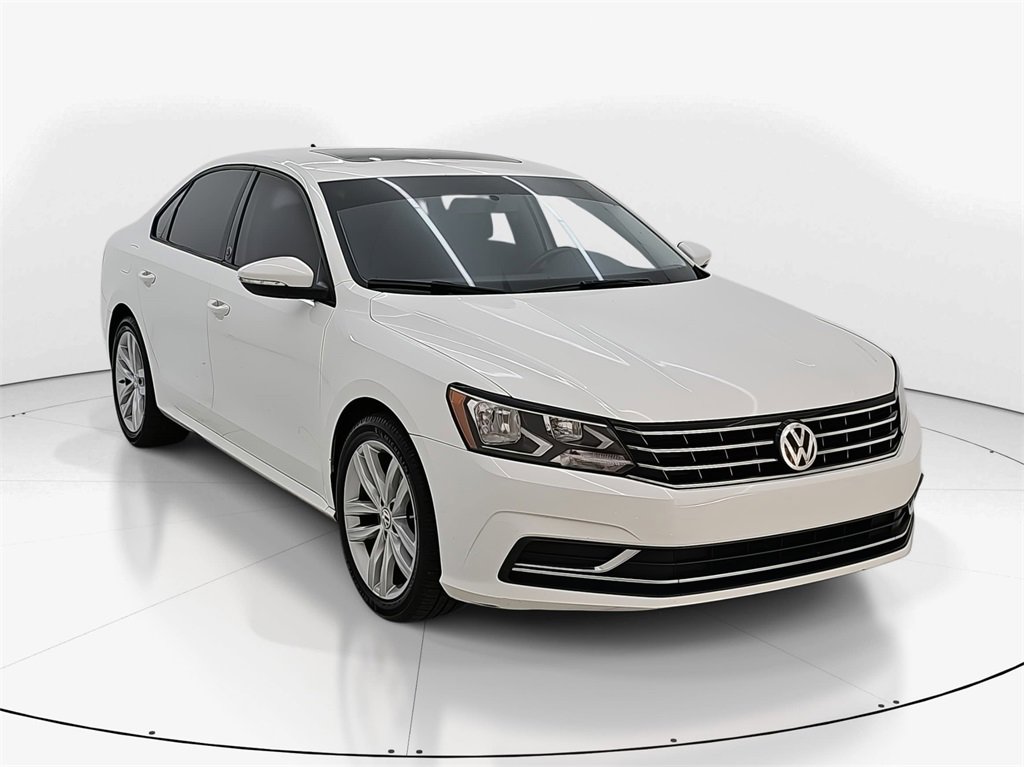 Used 2019 Volkswagen Passat 2.0T Wolfsburg w/ Wheels & Sunroof Package image 3