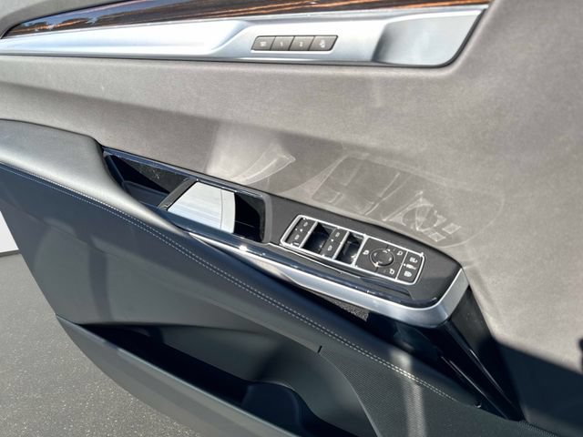 New 2026 Cadillac Escalade Luxury w/ Touring Package AWD/4WD image 19