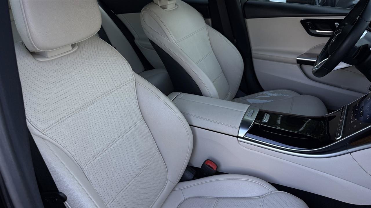 Used 2022 Mercedes-Benz C 300 4MATIC Sedan image 45
