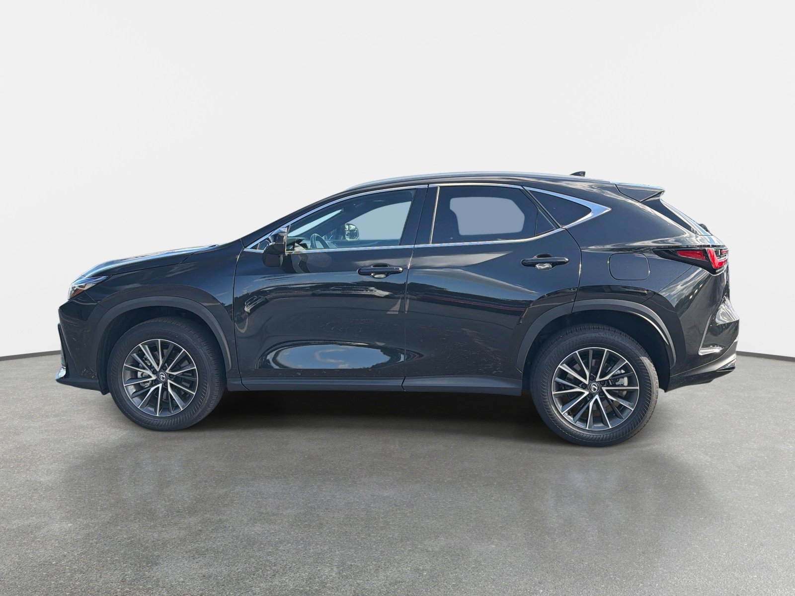 Used 2025 Lexus NX 250 FWD w/ Towing Package (2000 Lbs) image 5