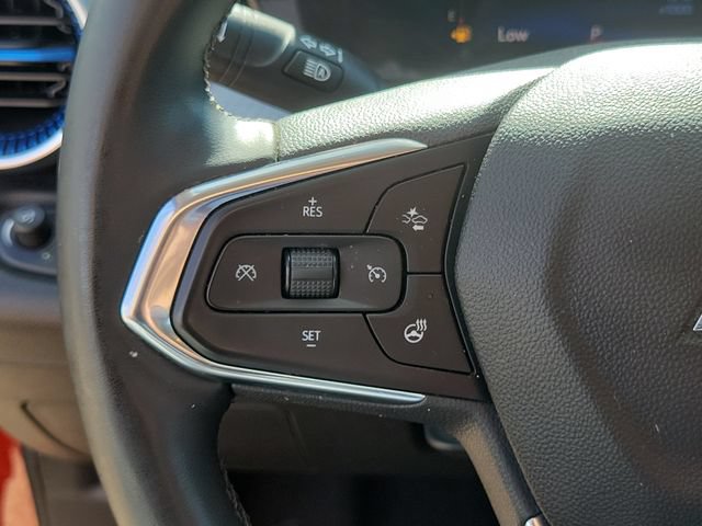 Used 2024 Chevrolet Trax LT w/ Driver Confidence Package FWD image 21