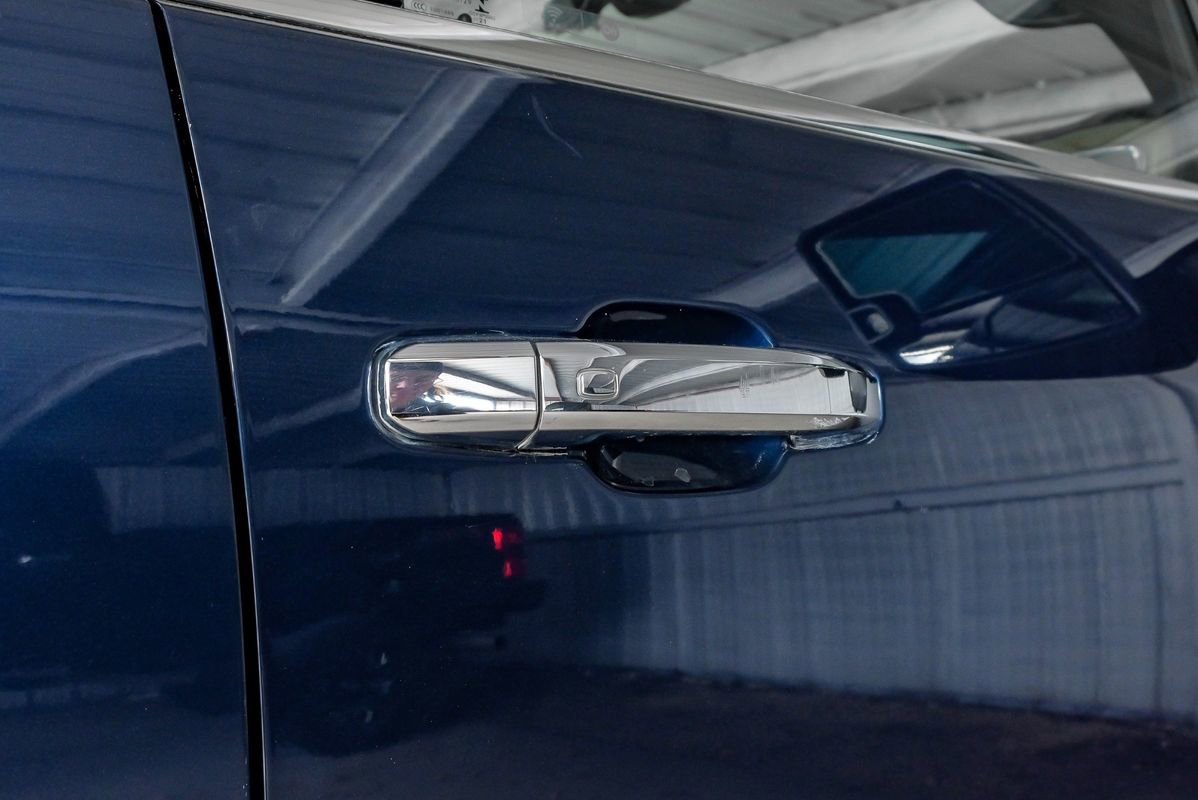 Used 2021 Chevrolet Silverado 3500 High Country image 43