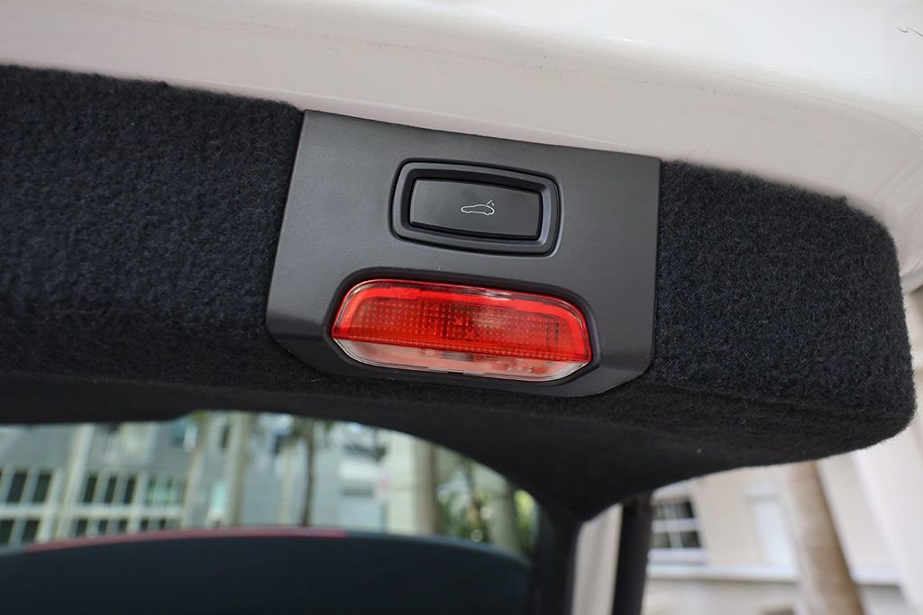 Used 2018 Porsche Cayenne Platinum Edition image 33