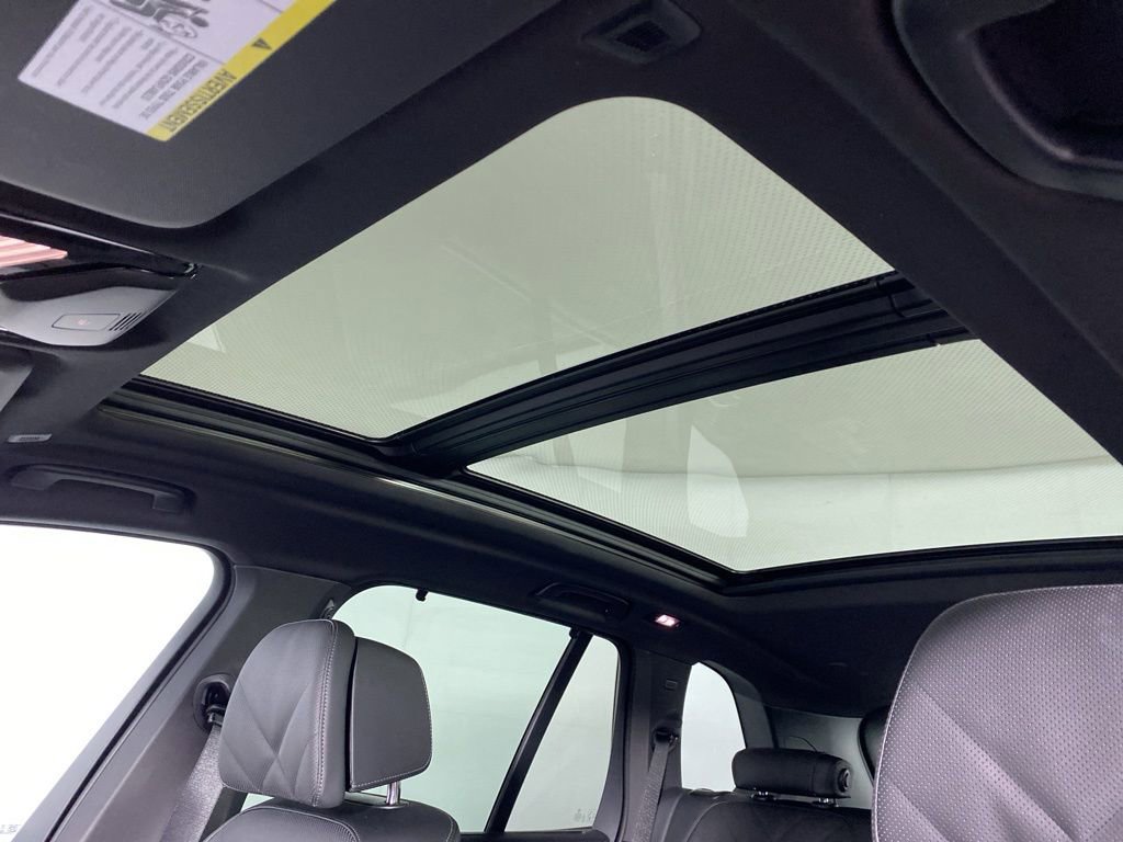 New 2026 BMW X5 M60i image 17