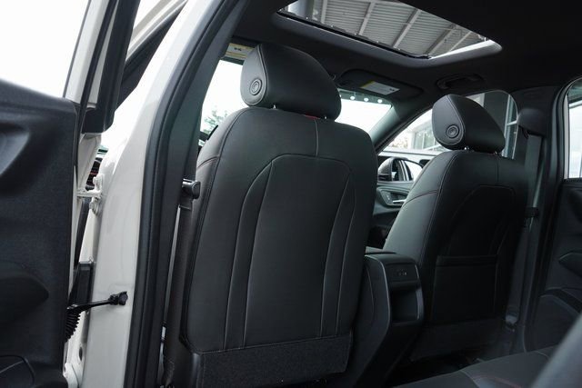 New 2026 Chevrolet Trax RS w/ Sunroof Package FWD image 28