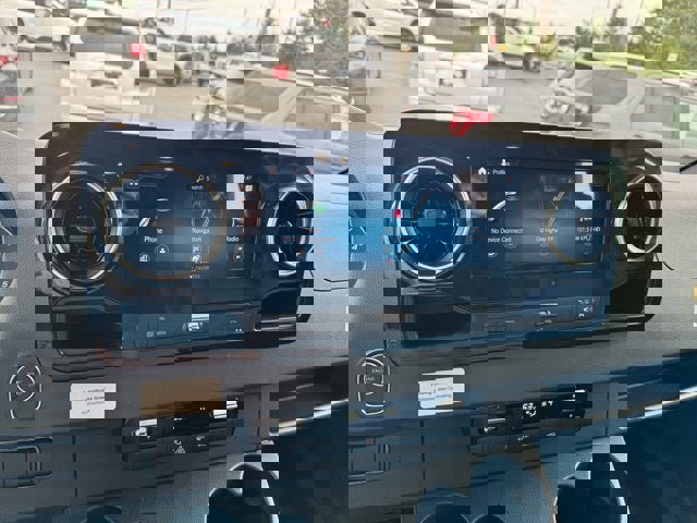 Used 2022 Mercedes-Benz Sprinter 3500 image 16