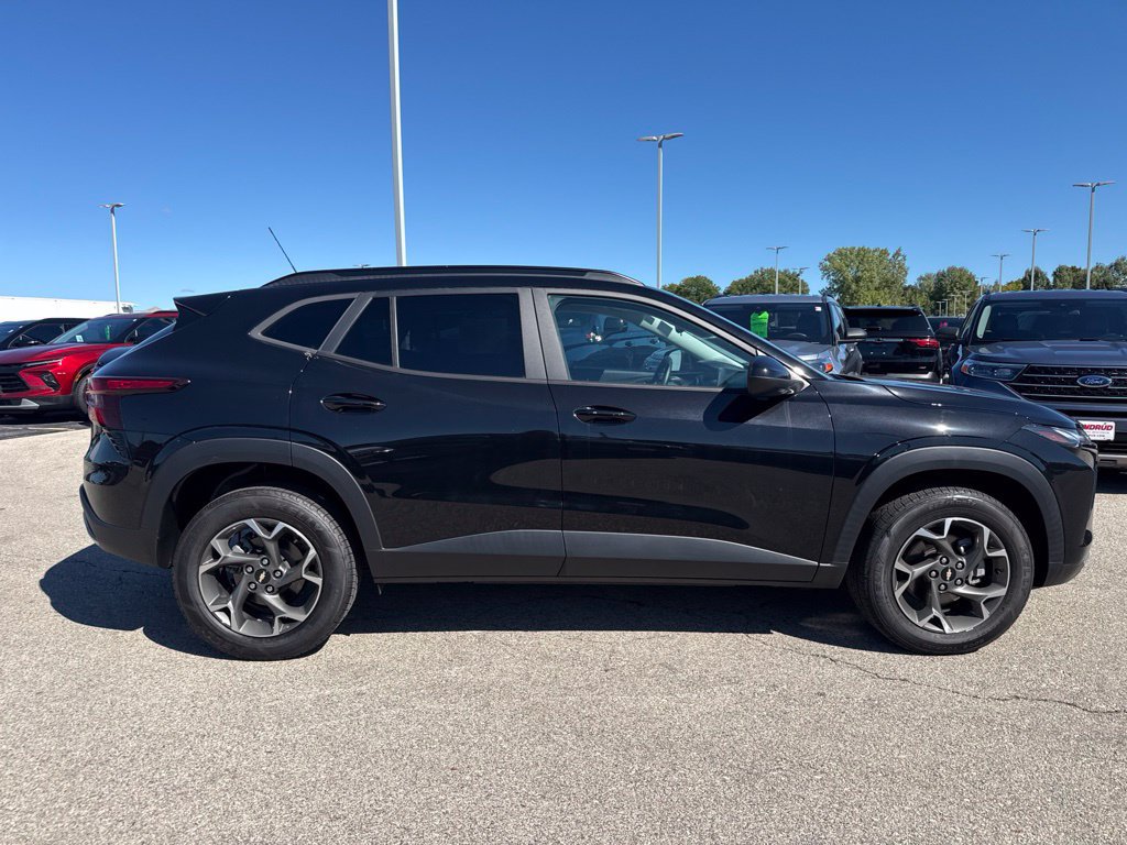 Certified 2024 Chevrolet Trax LT w/ Driver Confidence Package FWD image 31