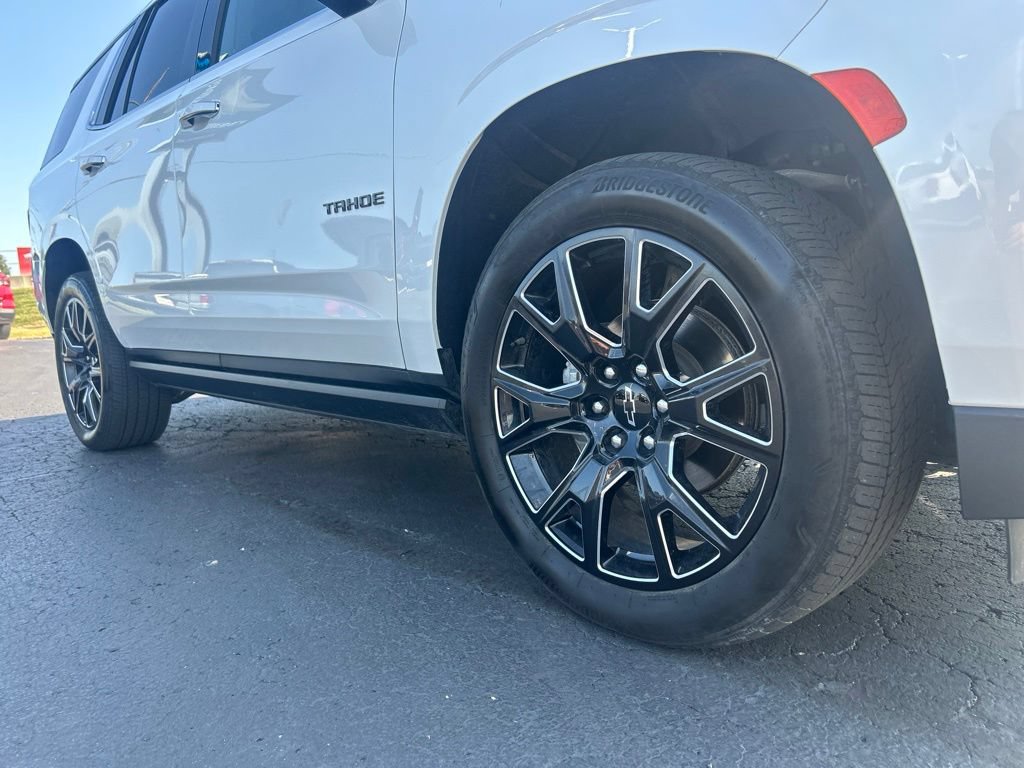 Used 2024 Chevrolet Tahoe High Country AWD/4WD image 11
