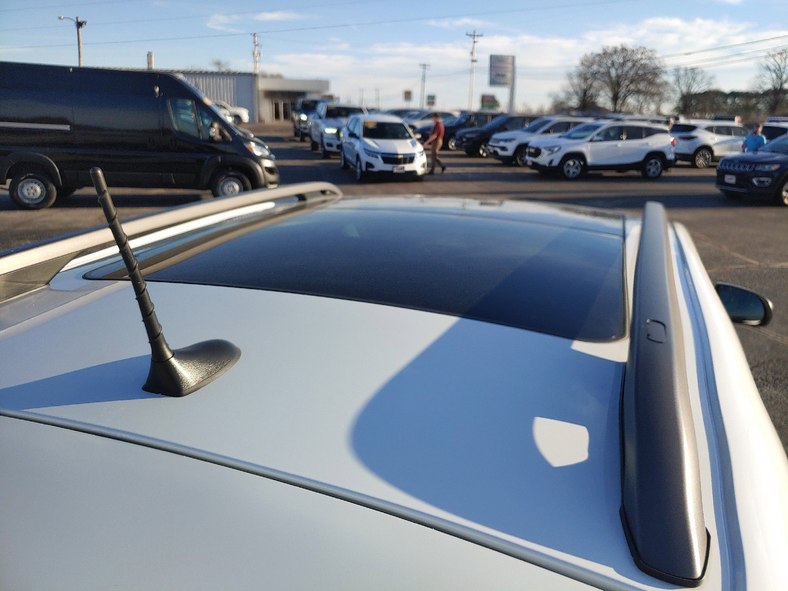 Used 2020 Jeep Cherokee Trailhawk w/ Comfort/Convenience Group image 13