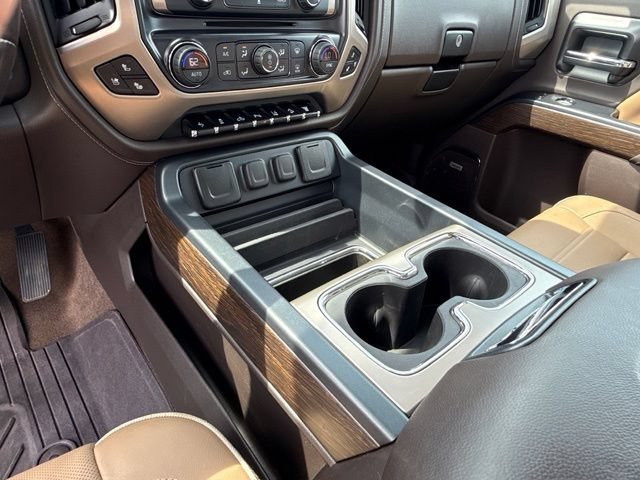 Used 2017 GMC Sierra 2500 Denali w/ Duramax Plus Package AWD/4WD image 22