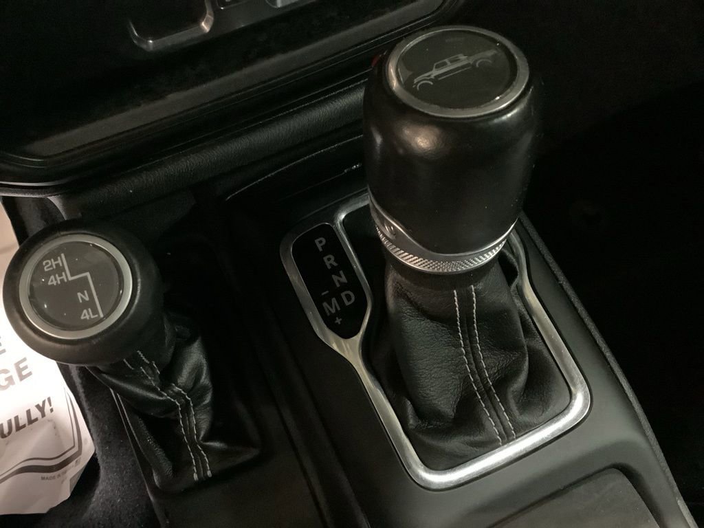 Used 2022 Jeep Gladiator Overland w/ Popular Equipment Package image 24