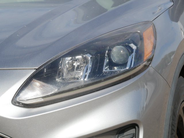 Used 2022 Ford Escape SE FWD image 10